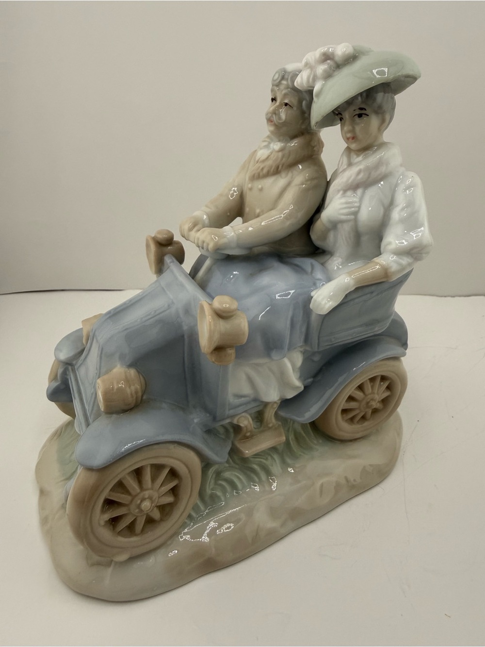 Vintage KPM Arnart Conte 1985 Figurine Lady & Gentleman on Sunday Drive